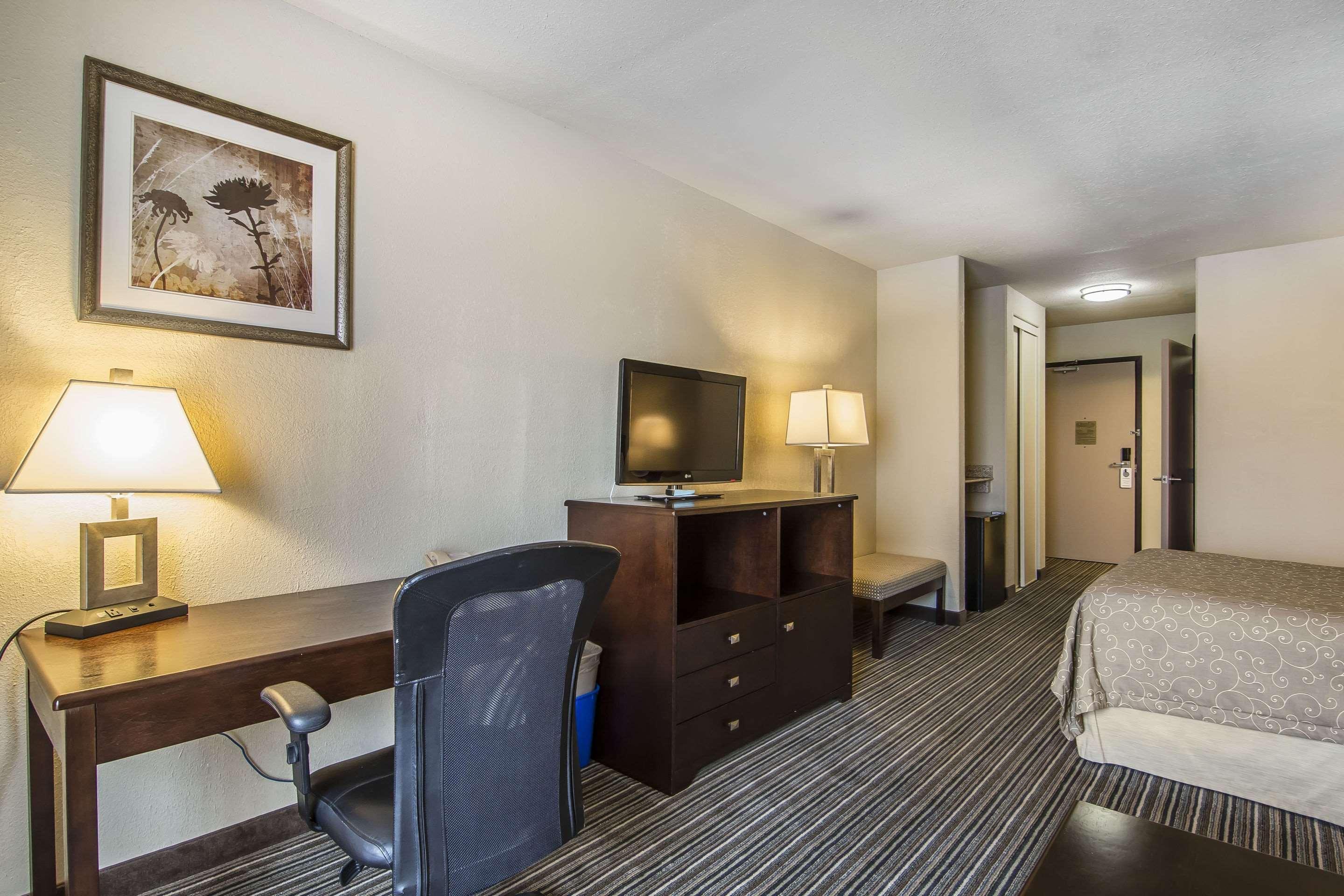 Quality Inn & Suites Йорктон Екстер'єр фото