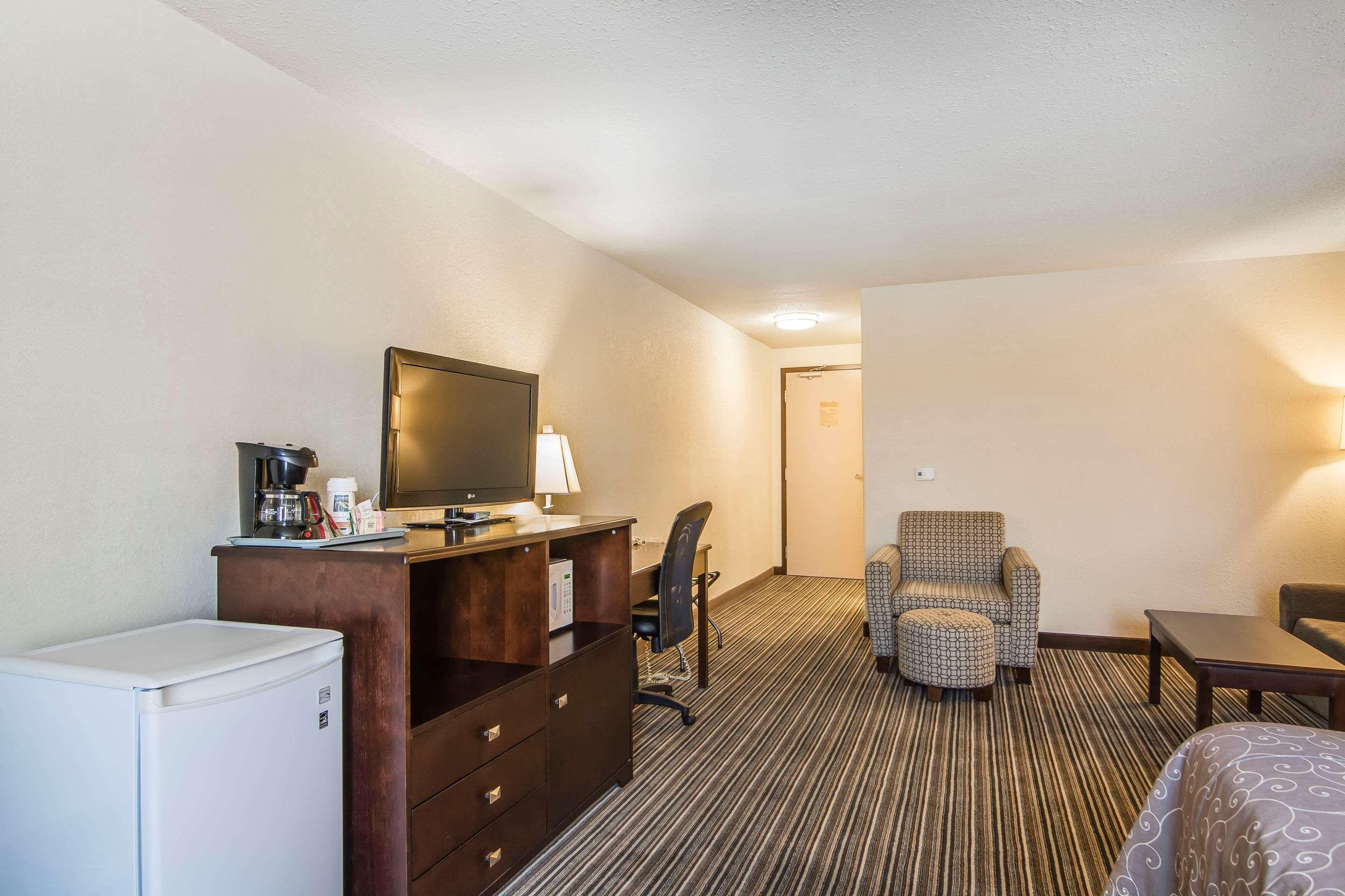 Quality Inn & Suites Йорктон Екстер'єр фото