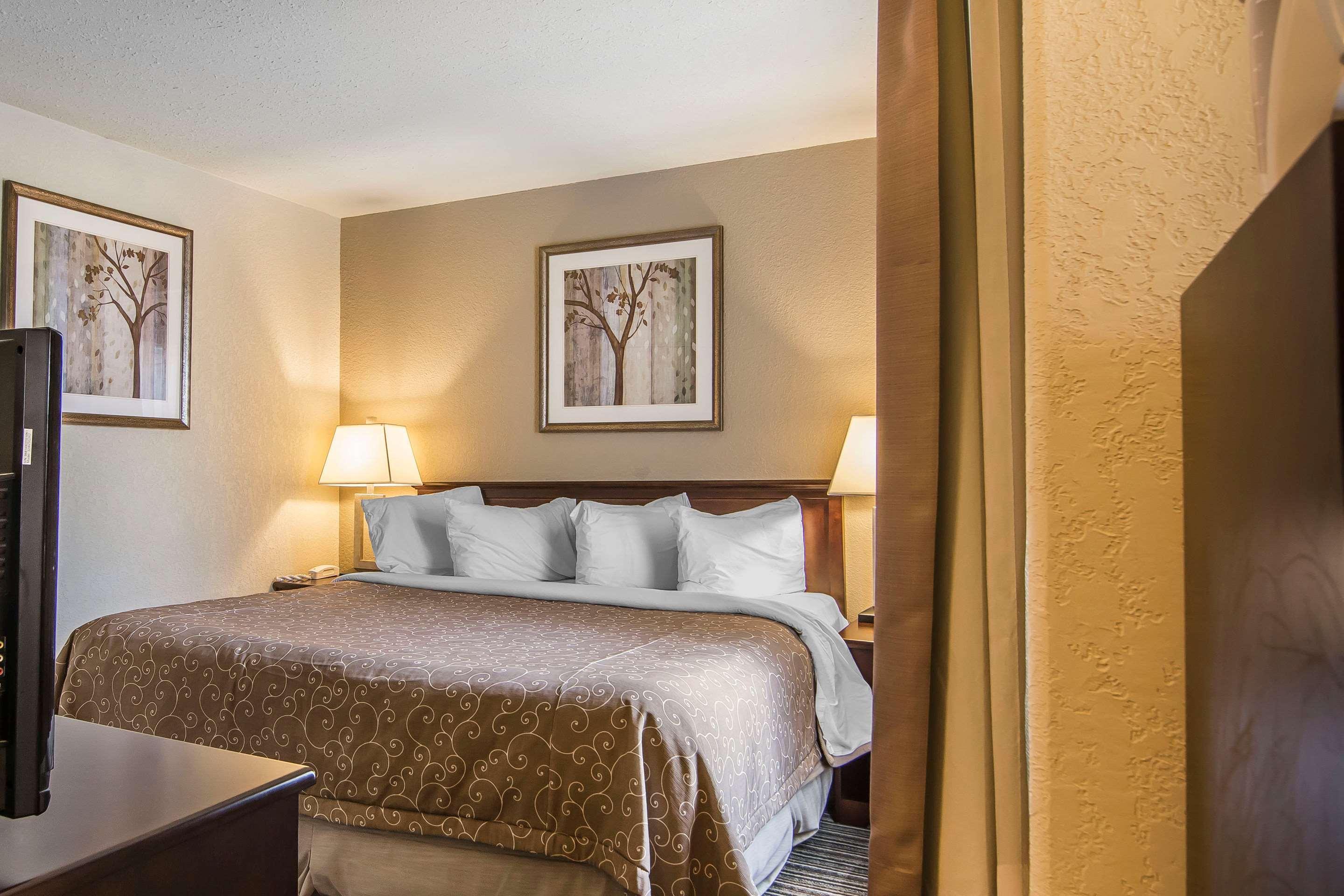 Quality Inn & Suites Йорктон Екстер'єр фото