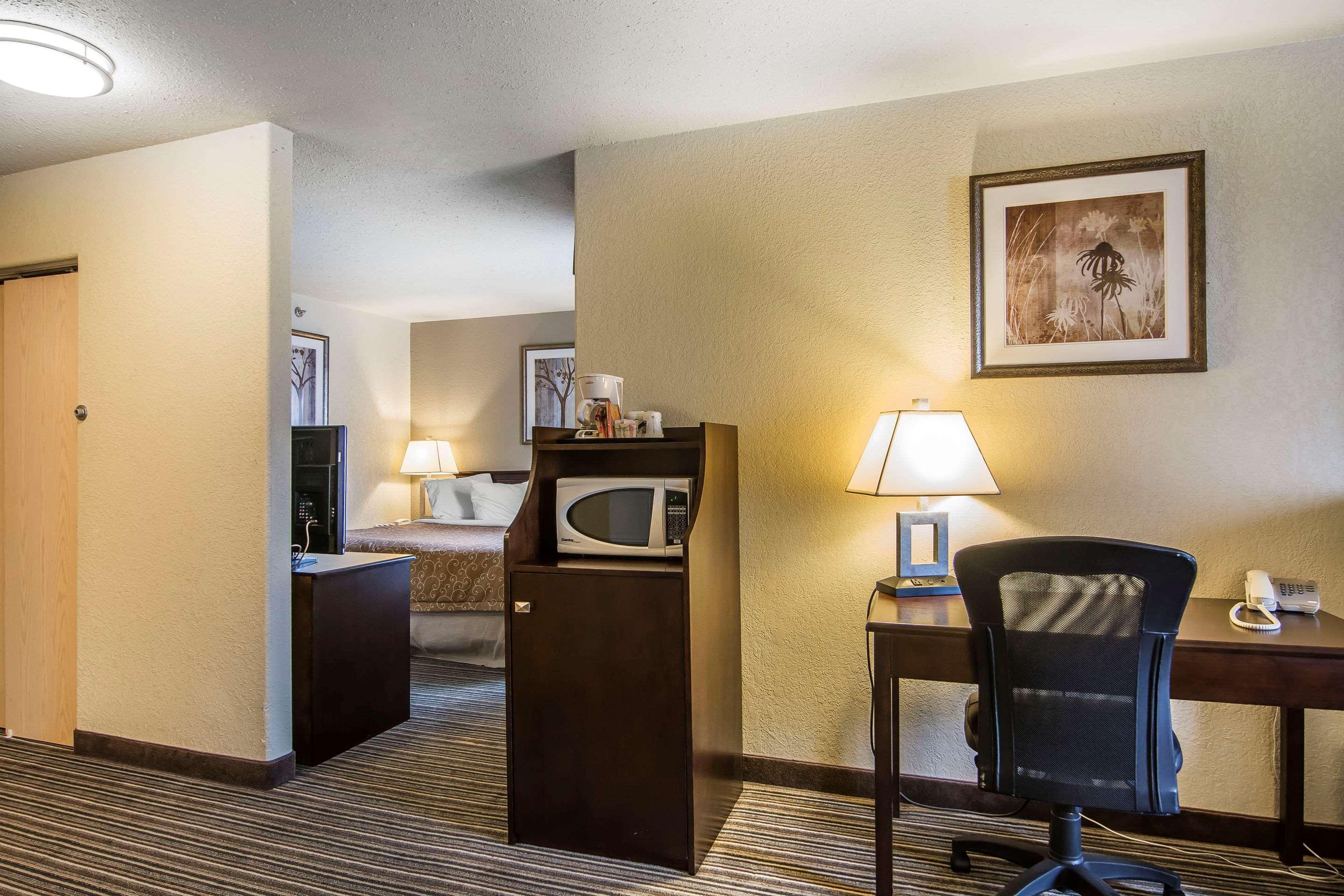 Quality Inn & Suites Йорктон Екстер'єр фото