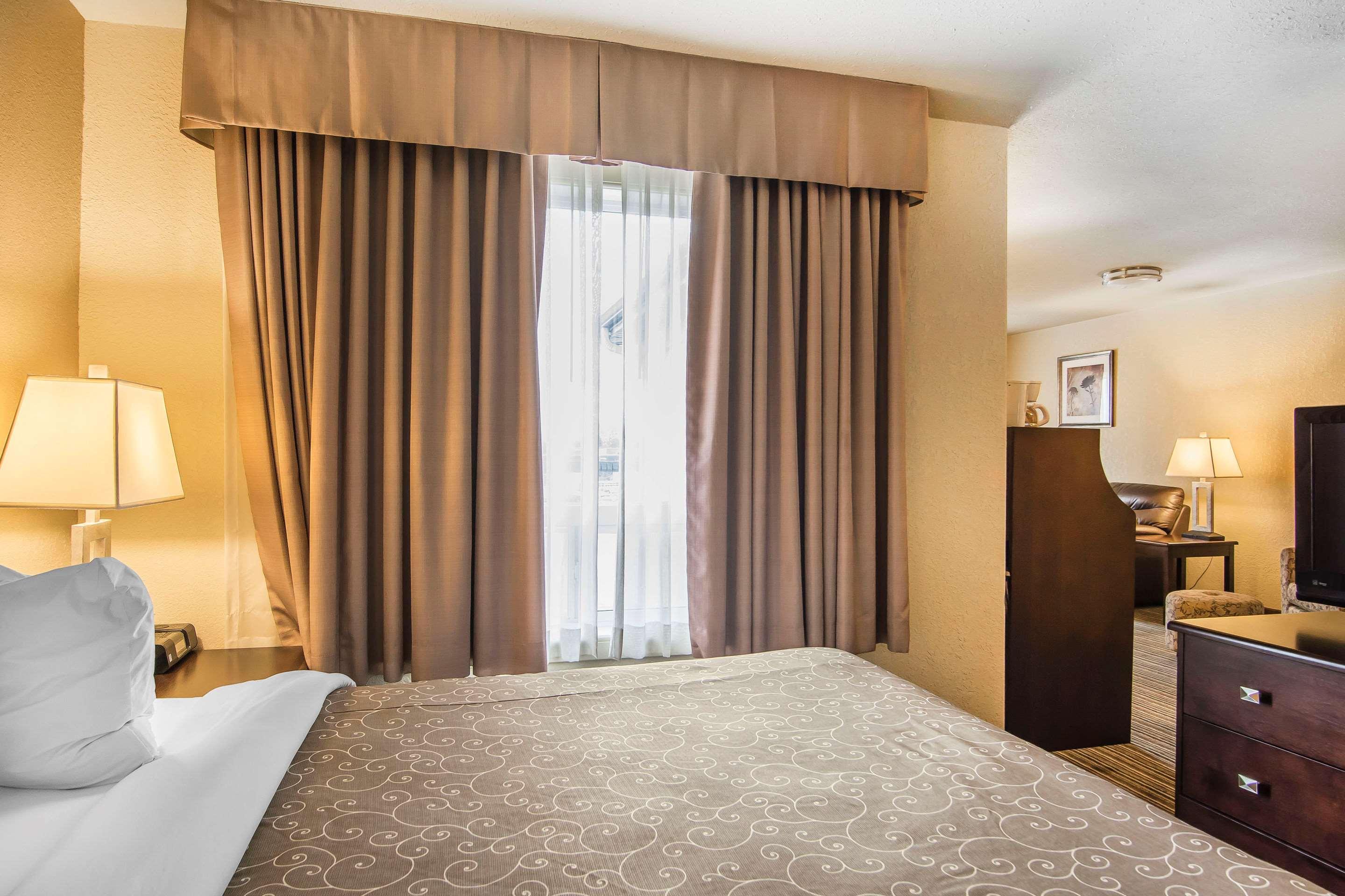Quality Inn & Suites Йорктон Екстер'єр фото