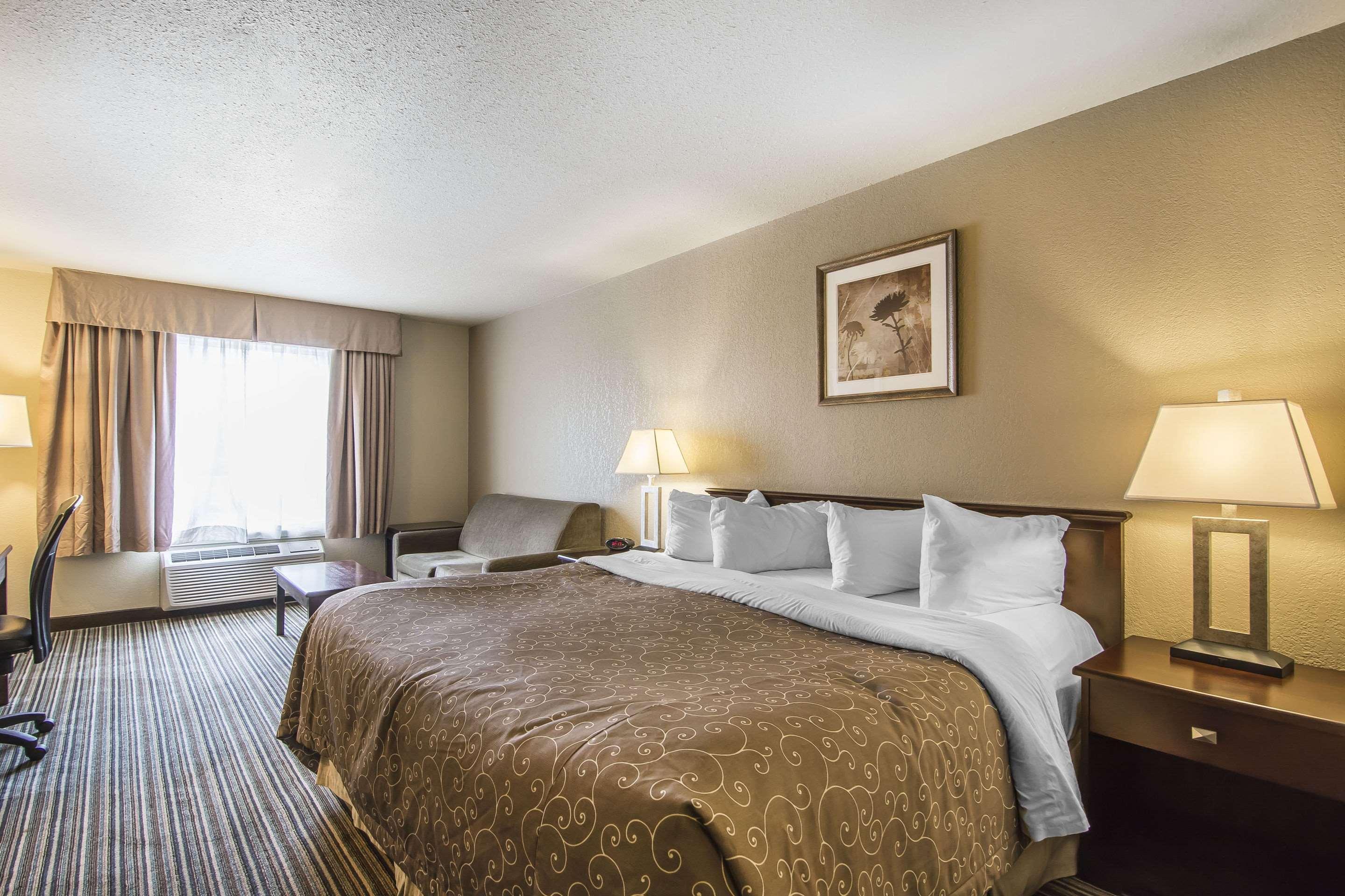 Quality Inn & Suites Йорктон Екстер'єр фото