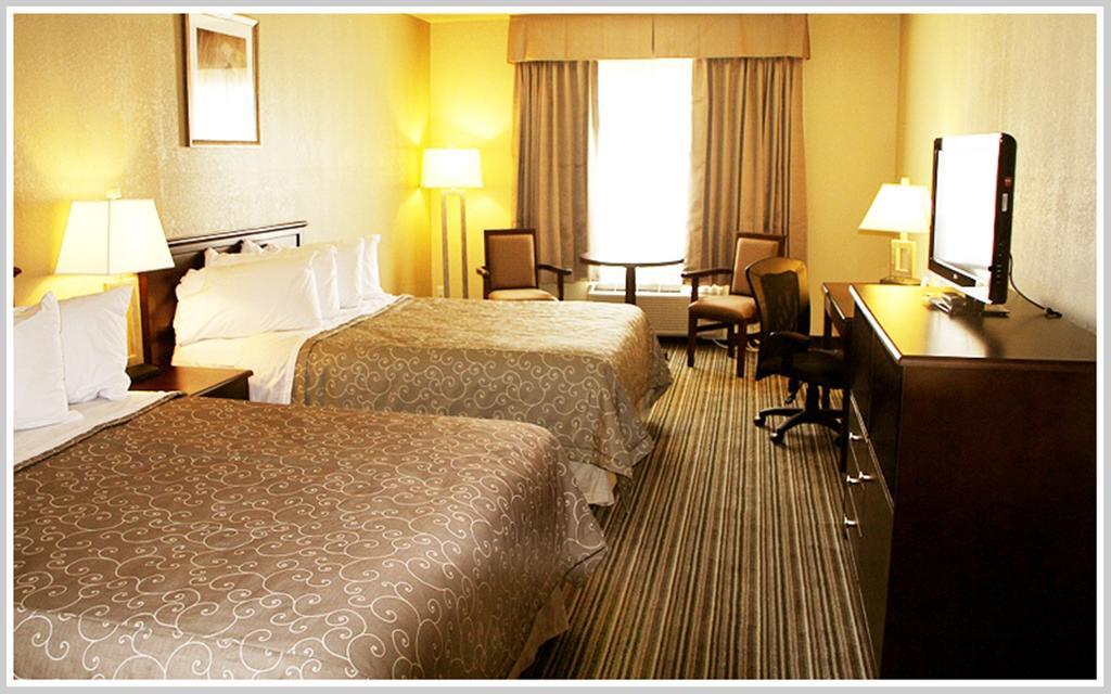 Quality Inn & Suites Йорктон Екстер'єр фото
