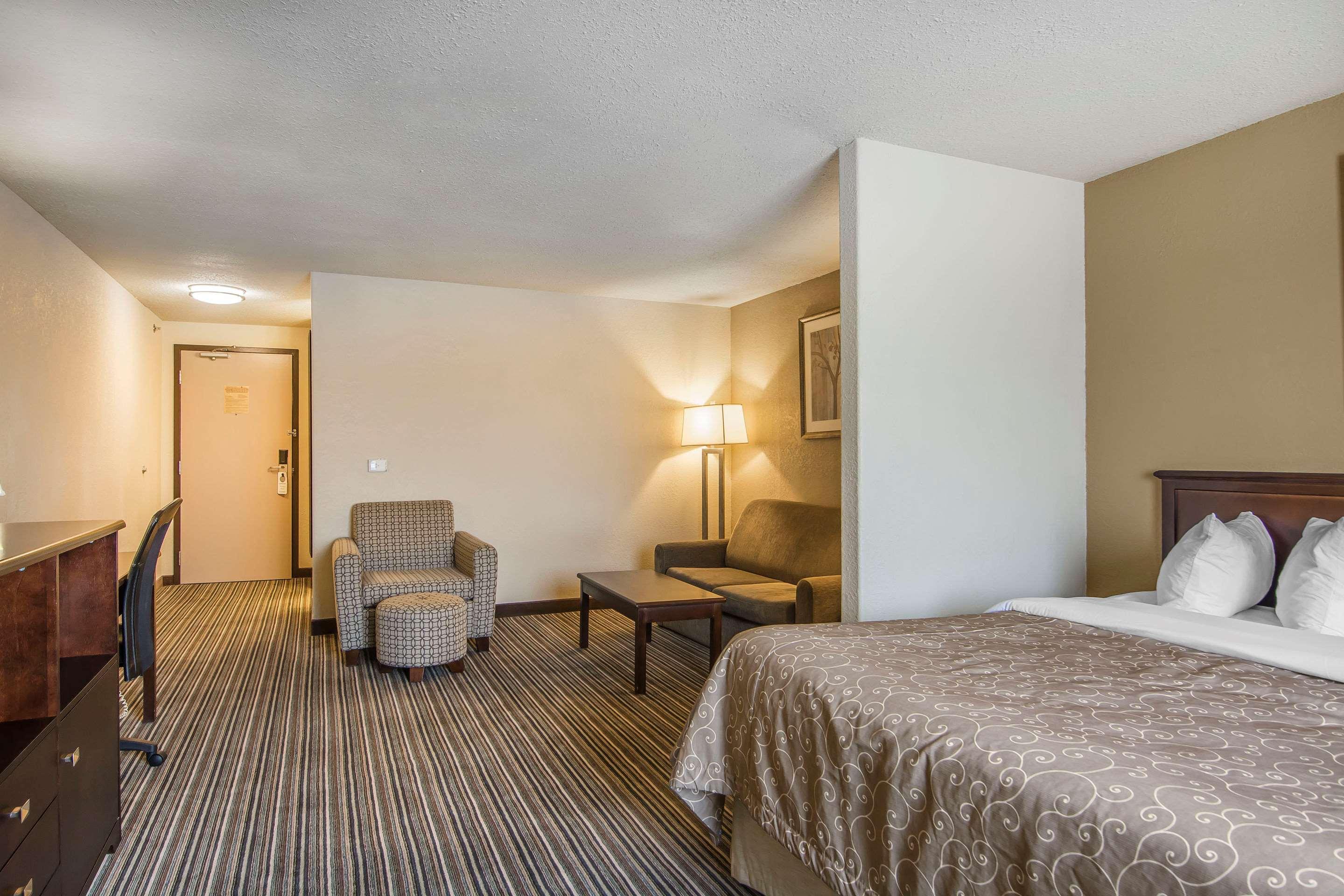 Quality Inn & Suites Йорктон Екстер'єр фото
