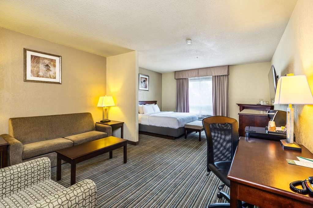 Quality Inn & Suites Йорктон Номер фото