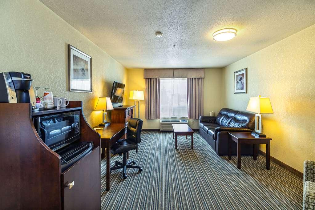 Quality Inn & Suites Йорктон Номер фото
