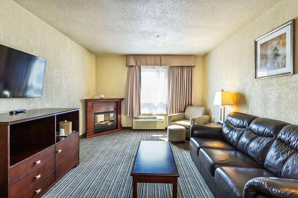 Quality Inn & Suites Йорктон Номер фото